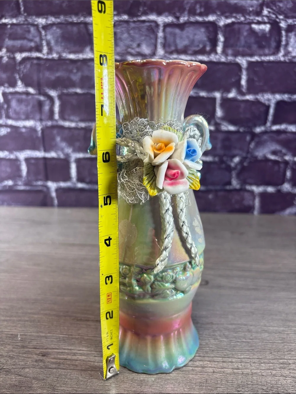 N/A elegant iridescent